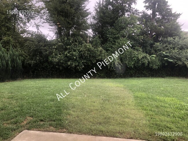 Building Photo - 7711 Kelburn Ln