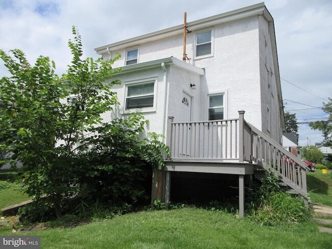 Building Photo - 14 Franklin Ave