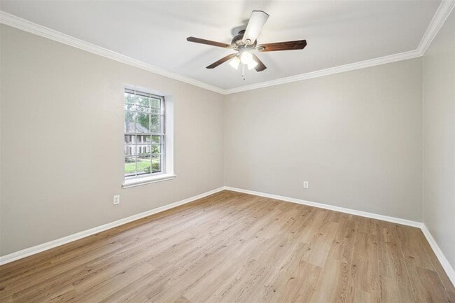 Building Photo - 1802 Corral Dr