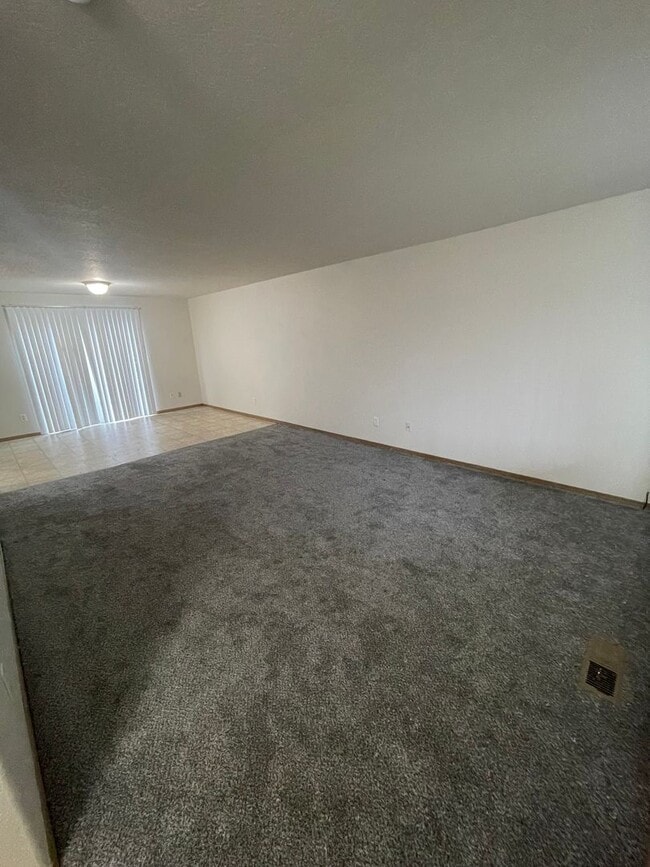 Building Photo - Move In Special! Enjoy $500.00 Off Your First Months Rent On This Freshly Updated Two Bedroom Pet...