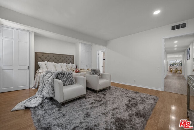 Building Photo - 3453 Green Vista Dr