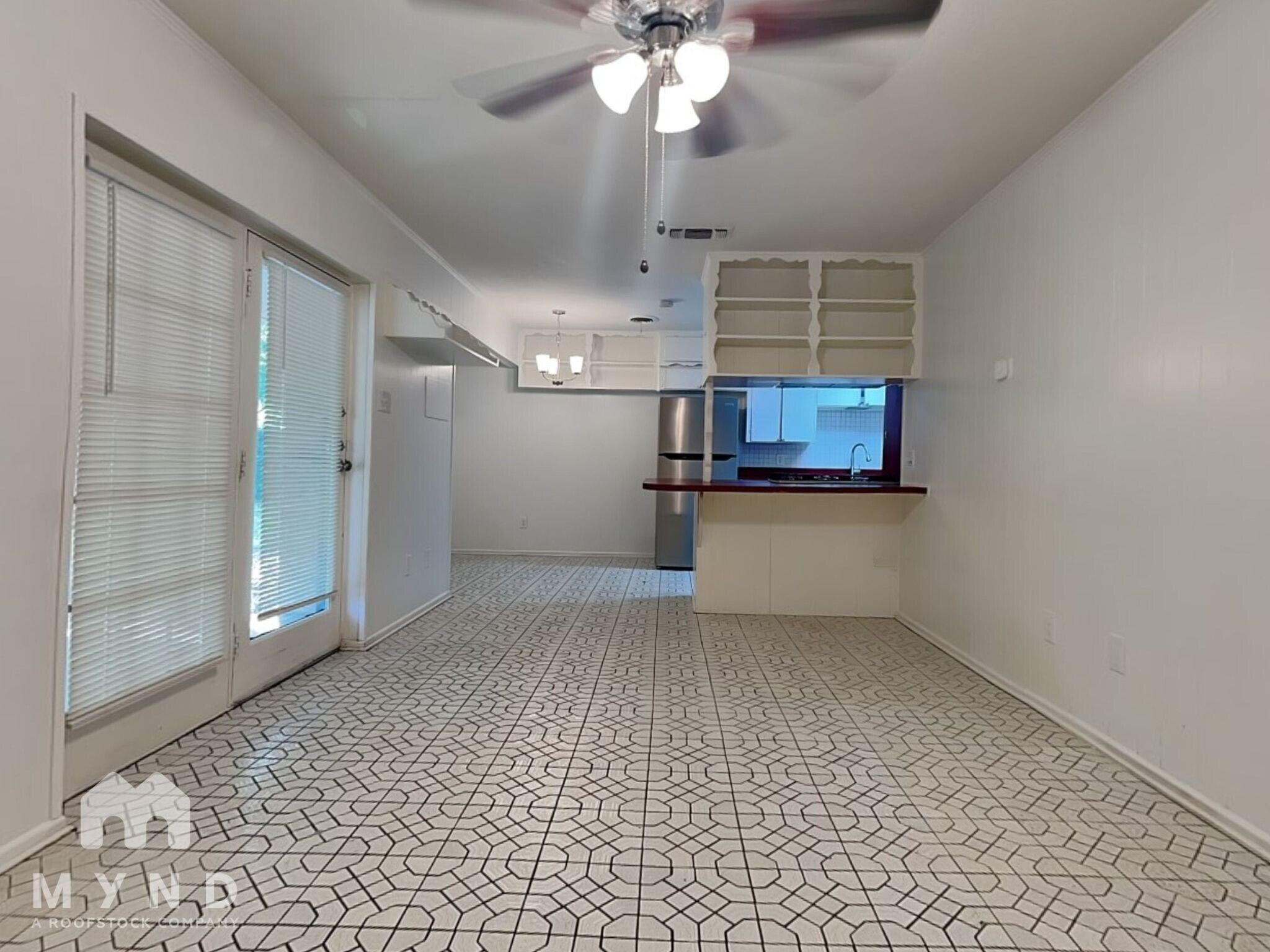 Building Photo - 605 Thompson Dr