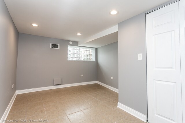 Building Photo - 447 W 81st St