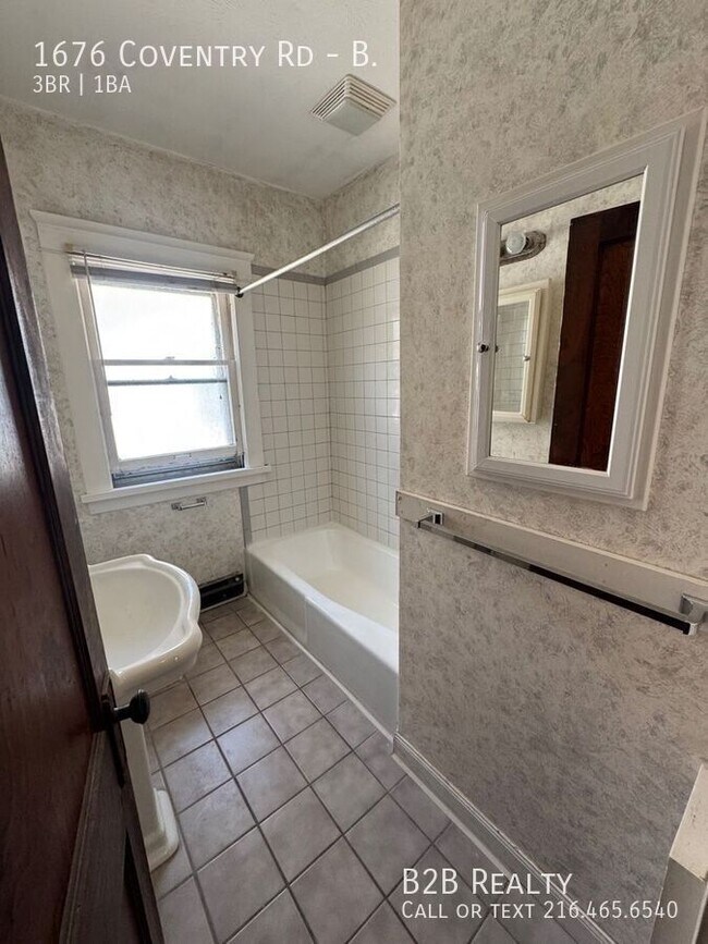 Building Photo - 1676 Coventry Rd