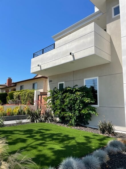 Front Yard - 2783 190th St