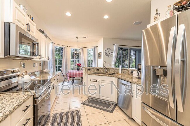 Building Photo - 12862 Carrington Cir