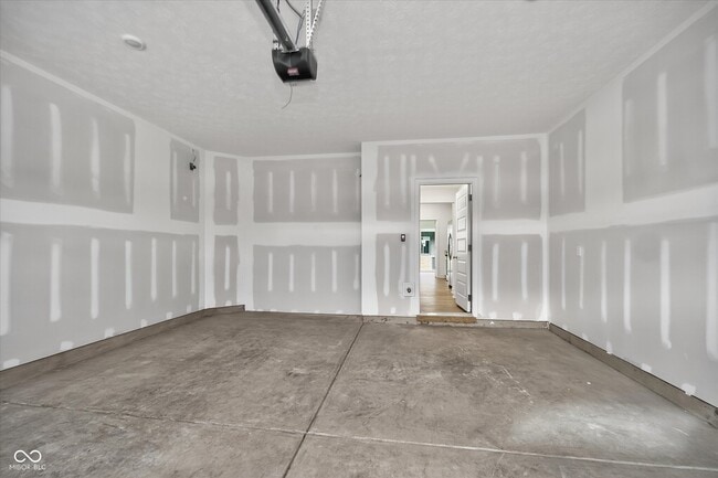 Building Photo - 15254 Swallow Fls Wy