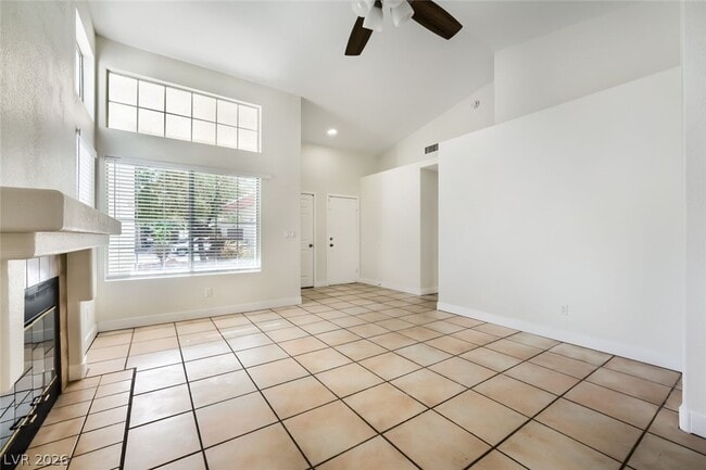 Building Photo - 2709 Camphor Tree St