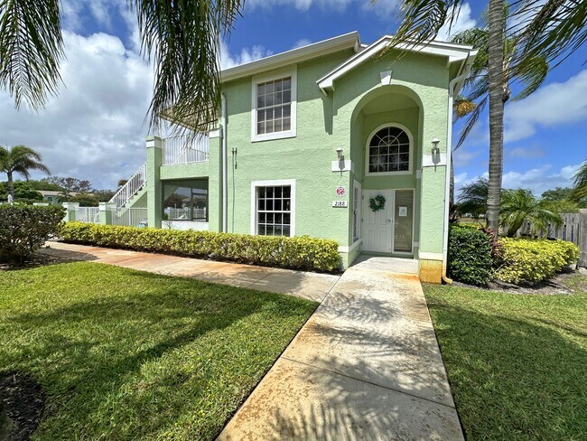 Building Photo - 2130 SE Wild Meadow Cir