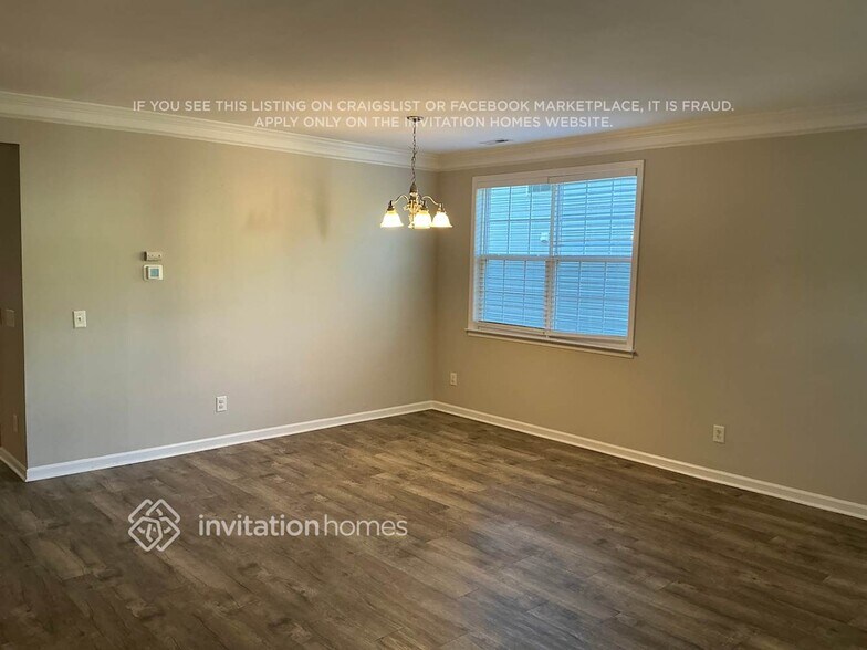 Building Photo - 716 Weathervane Dr