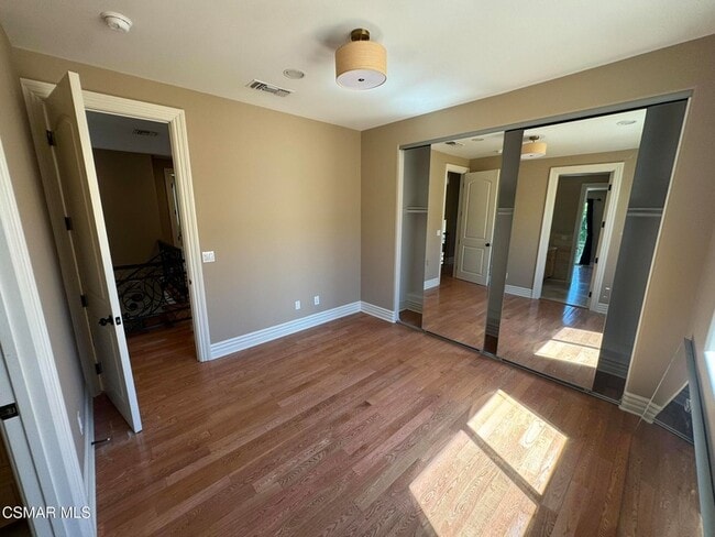 Building Photo - 4960 Chimineas Ave