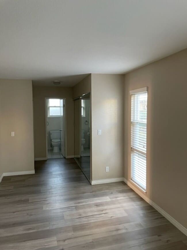 Building Photo - DON'T MISS OUT! HOME AVAILABLE BEGINNING OF MAY