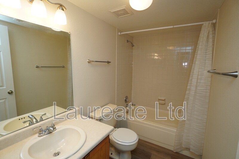 Building Photo - 15594 E Arizona Ave