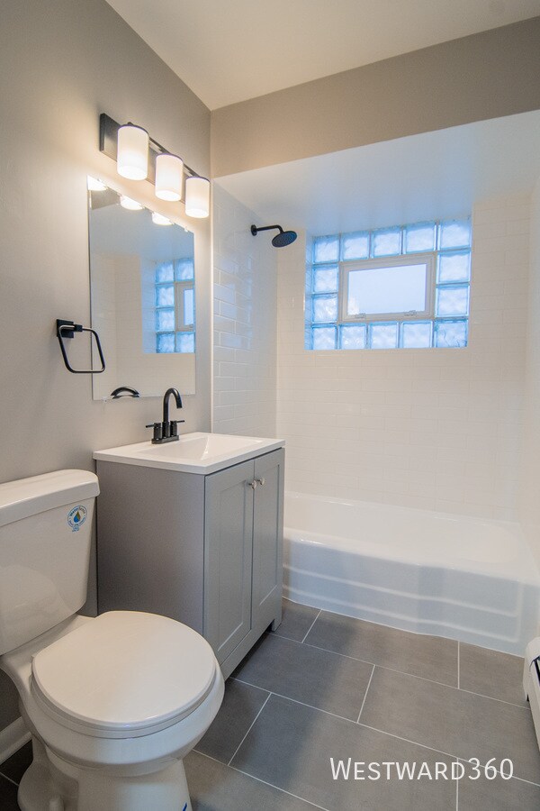 Building Photo - 3249 N Keeler-2W