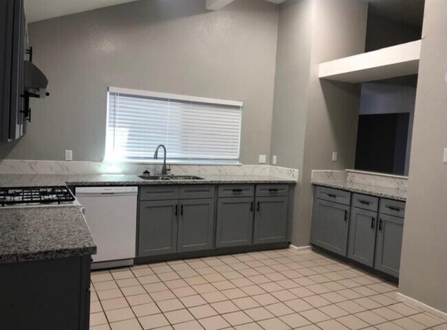 Building Photo - 1811 Crosscoach Ln