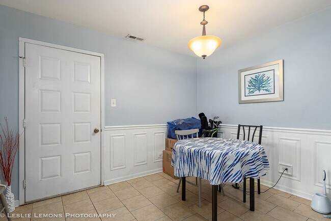 Building Photo - 1486 Stonebridge Cir