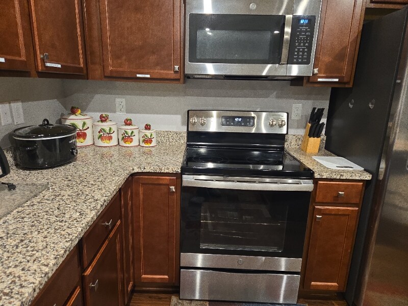 Building Photo - 6425 Brawley Ann Dr