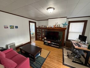 Building Photo - 315 Meigs St