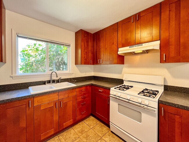Building Photo - Charming 3-Bedroom Home in Napa’s Sought-A...