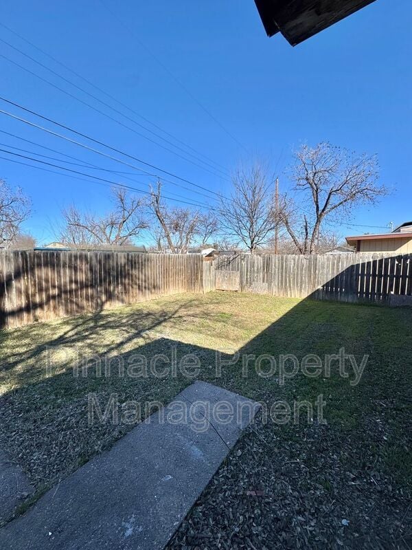 Building Photo - 64 E 32nd St