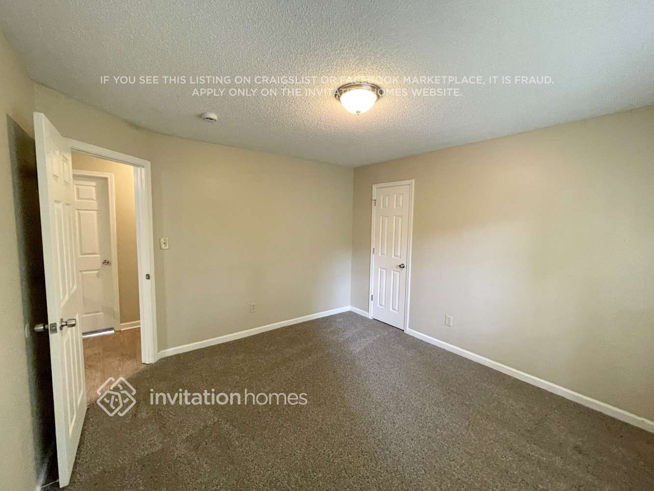 Building Photo - 2862 Wynford Dr S W