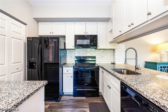 Building Photo - 6361 Aragon Way