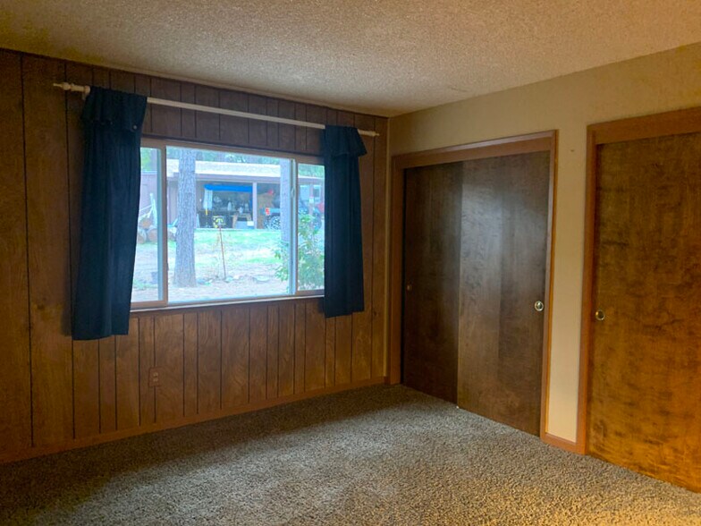 Building Photo - 3177 Brauer Rd