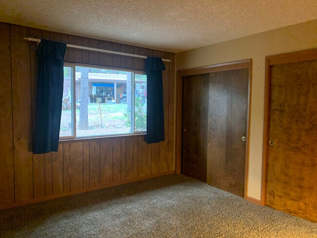 Building Photo - 3177 Brauer Rd