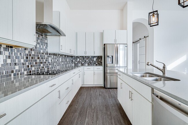 Building Photo - Luxurious Solar Powered 4 Bedroom, 3 Bath Waterfront Home with office & Upgrades Galore!