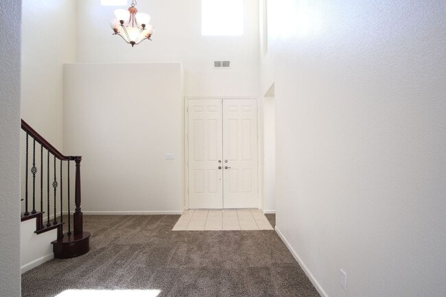 Building Photo - Gorgeous home in Ceres, Available NOW!!!