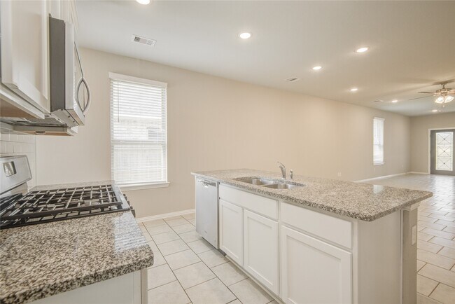 Building Photo - 31319 Palomino Ranch Path