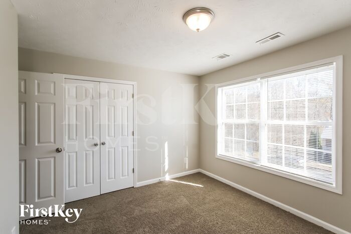 Building Photo - 229 Springbrook Ct