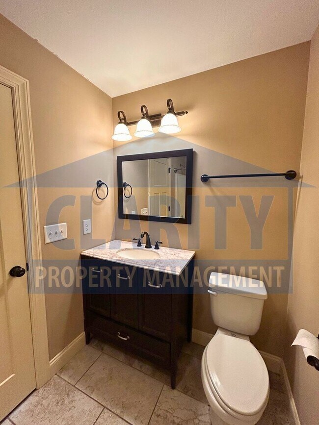 Building Photo - Modern 2-bedroom, 2.5-bath townhome