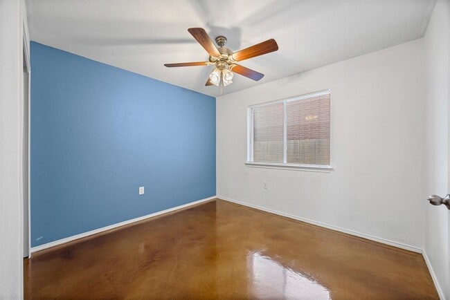 Building Photo - 5305 Park At Woodlands Dr