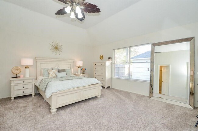 Building Photo - 2906 Cocona Ln