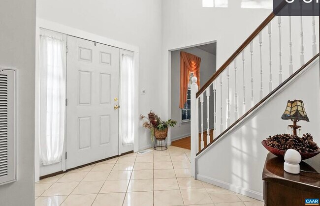 Building Photo - 1510 Beacon Hill