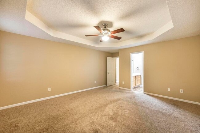 Building Photo - 205 Carver Ct