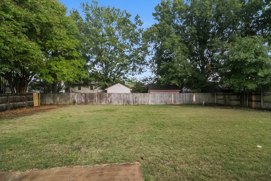 Building Photo - 4102 Auster Cove