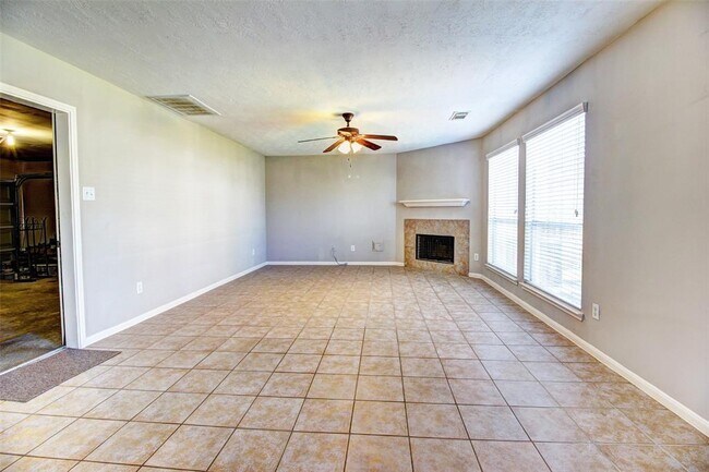 Building Photo - 17018 Midnight Sun Ln