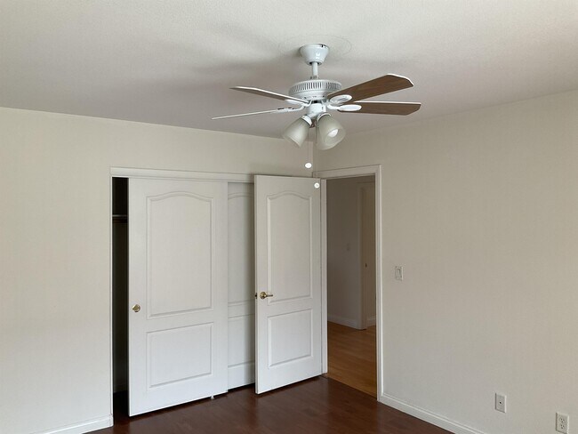 Building Photo - 7949 Mosaic Harbor Ave