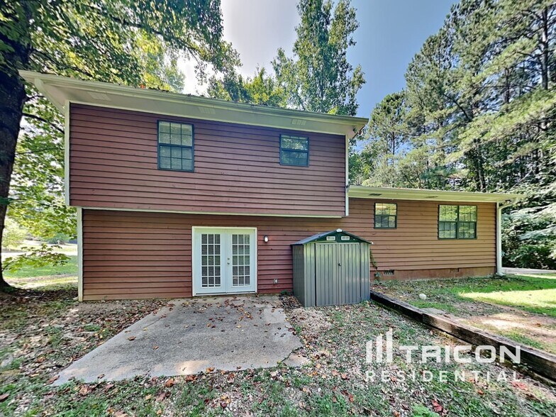 Building Photo - 1240 Bishops Lane Lawrenceville GA