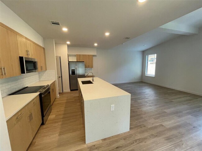 Building Photo - 2515 Appian Wy