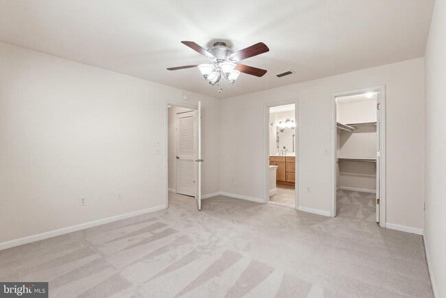 Building Photo - 5629 Willoughby Newton Dr