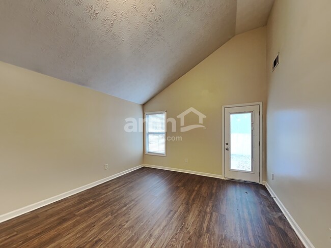 Building Photo - 193 Patterson Close Ct