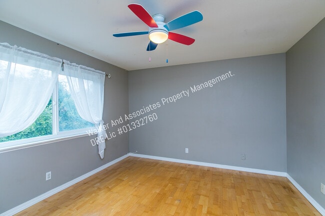 Building Photo - 1062 Foxenwood Dr