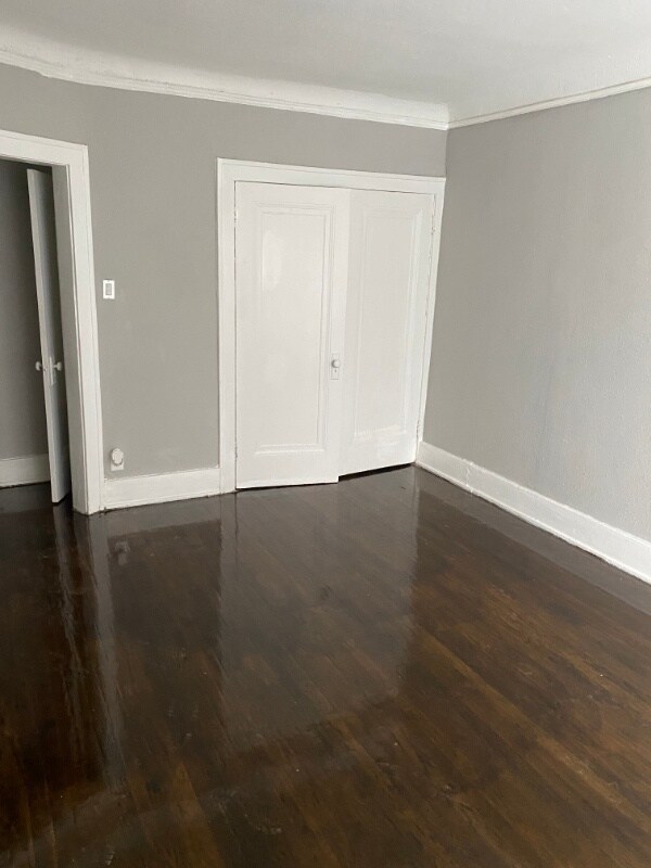 Building Photo - 15395 Linwood St