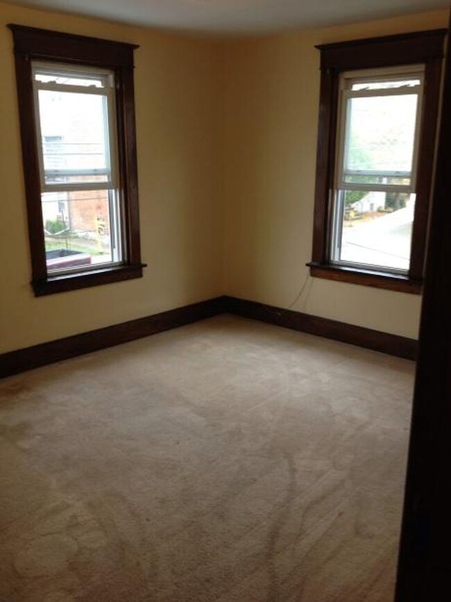 Building Photo - 3 Bedroom 1 Bath in Carlisle, PA!