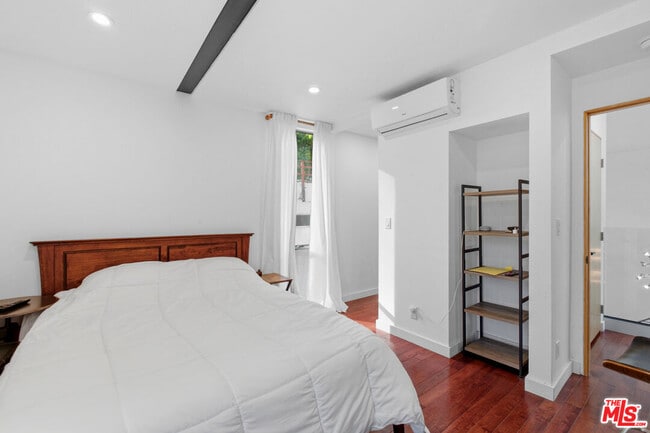 Building Photo - 6127 Glen Tower St