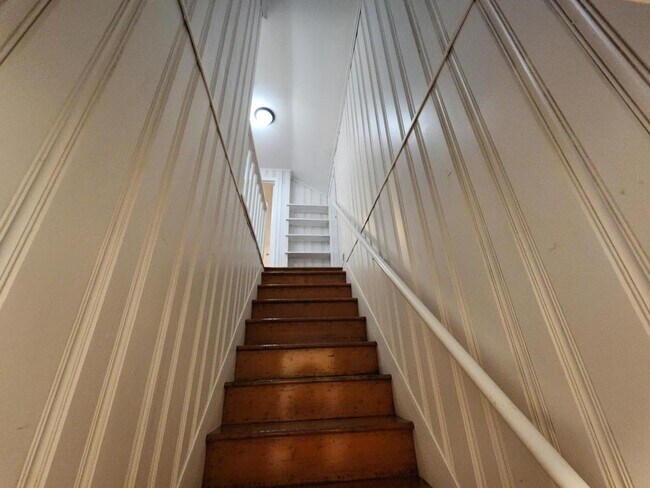 Building Photo - 2431 N Decatur Rd