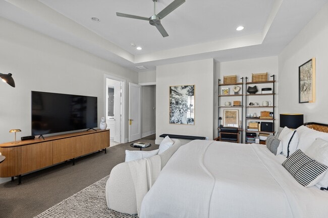 Building Photo - 2518 Southgate Blvd